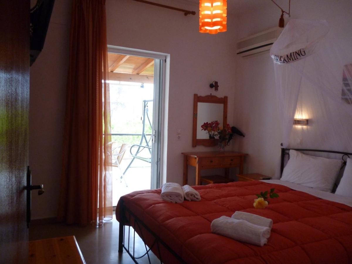 Kostas Apartments & Studios Ájosz Jeórjosz Págon Kültér fotó